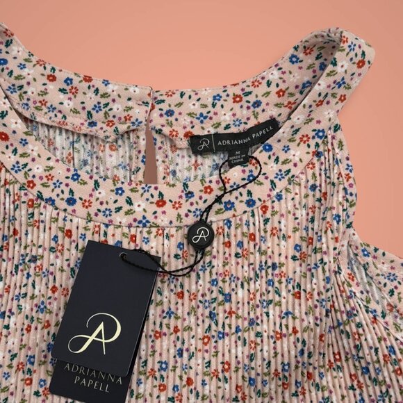 NWT Adrianna Papell Floral Pleated Top Size M - Picture 2 of 4